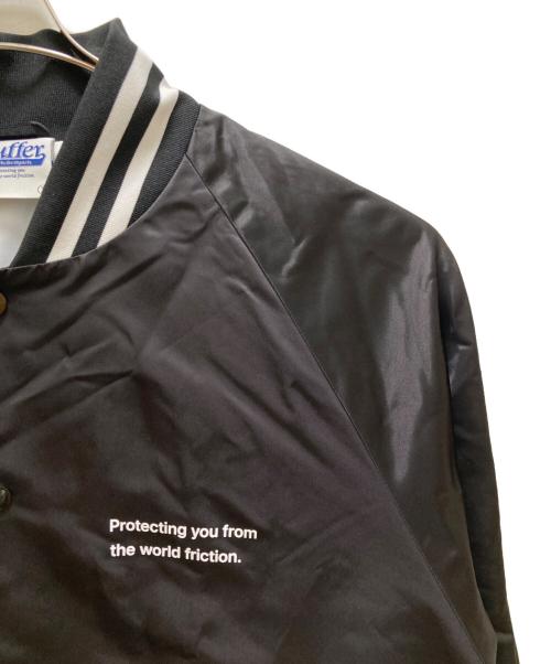 BUFFER（バッファー）Buffer (バッファー) ロゴプリントサテンスタジャン ブラック サイズ:３の古着・服飾アイテム
