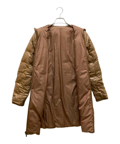 MONCLER（モンクレール）MONCLER (モンクレール) レザートリムリバーシブルダウンコート ベージュの古着・服飾アイテム