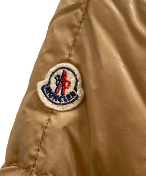 MONCLER（モンクレール）MONCLER (モンクレール) レザートリムリバーシブルダウンコート ベージュの古着・服飾アイテム