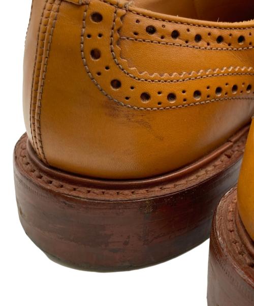 Tricker's（トリッカーズ）Tricker's (トリッカーズ) バートン ウィングチップシューズ ベージュ サイズ:7-5の古着・服飾アイテム