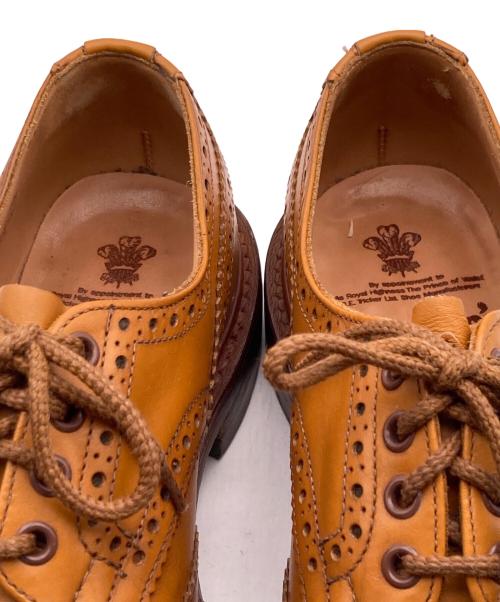 Tricker's（トリッカーズ）Tricker's (トリッカーズ) バートン ウィングチップシューズ ベージュ サイズ:7-5の古着・服飾アイテム