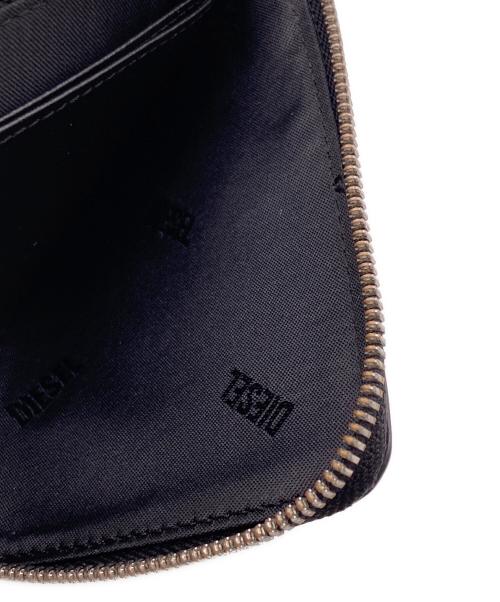 DIESEL（ディーゼル）DIESEL (ディーゼル) オーバルDロゴメタルプレートコンパクトウォレット ブラックの古着・服飾アイテム