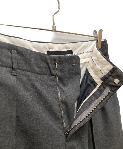 KICS DOCUMENT.（キクスドキュメント）KICS DOCUMENT. (キクスドキュメント) ストレッチツイルダブルタックパンツ グレー サイズ:4の古着・服飾アイテム