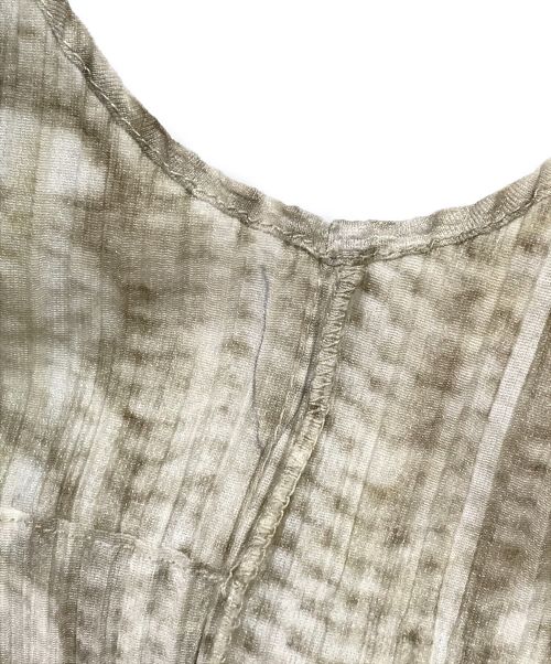 PLEATS PLEASE（プリーツプリーズ）PLEATS PLEASE (プリーツプリーズ) 転写プリントジップアッププリーツカットソー ベージュ サイズ:3の古着・服飾アイテム