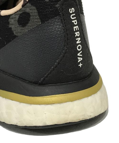 adidas（アディダス）adidas (アディダス) Supernova 'Grey Floral' ローカットスニーカー ブラック サイズ:22.5の古着・服飾アイテム