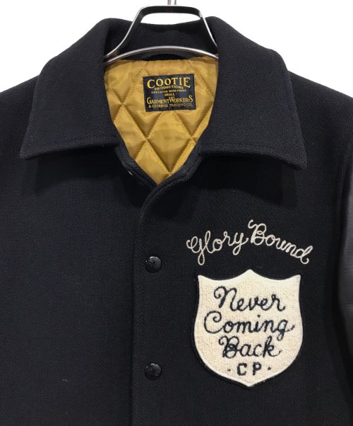 COOTIE PRODUCTIONS（クーティープロダクツ）COOTIE PRODUCTIONS (クーティープロダクツ) レザー切替ワッペンスタジャン ブラック サイズ:SMALLの古着・服飾アイテム