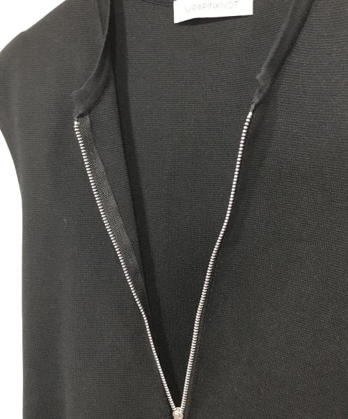 WRAPINKNOT（ラッピンノット）WRAPINKNOT (ラッピンノット) STUDIOUS別注 フレンチスリーブハーフジップワンピース ブラックの古着・服飾アイテム
