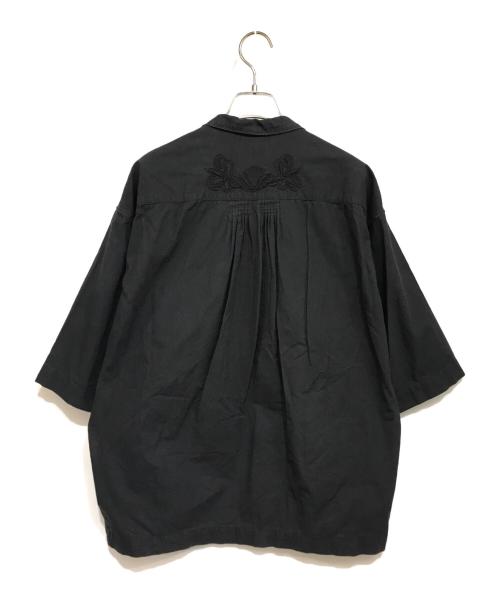 pheeta（フィータ）Pheeta (フィータ) 刺繍半袖シャツ ブラック サイズ:記載なしの古着・服飾アイテム