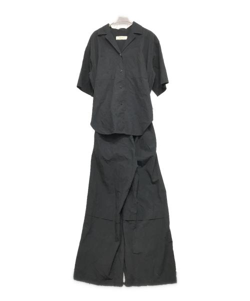 SAYAKA DAVIS（サヤカ デイヴィス）SAYAKA DAVIS (サヤカ デイヴィス) Open Cllar Jumpsuit ジャンプスーツ ブラック サイズ:Sの古着・服飾アイテム