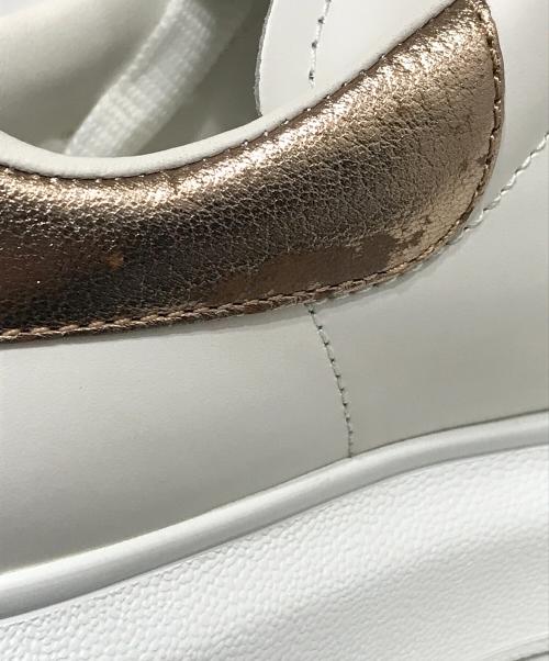 ALEXANDER McQUEEN（アレキサンダーマックイーン）ALEXANDER McQUEEN (アレキサンダーマックイーン) Oversize Sneakers  ローカットスニーカー ホワイト×ローズゴールド サイズ:34の古着・服飾アイテム