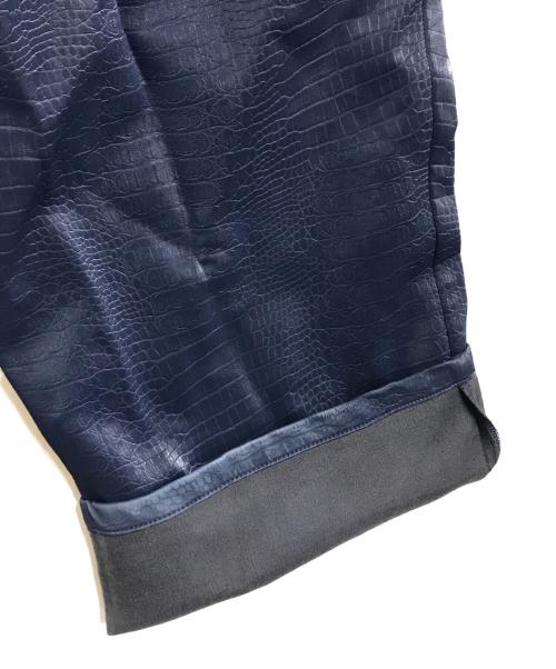 MSGM（エムエスジーエム）MSGM (エムエスジーエム) クロコデザインパンツ ネイビー サイズ:48の古着・服飾アイテム
