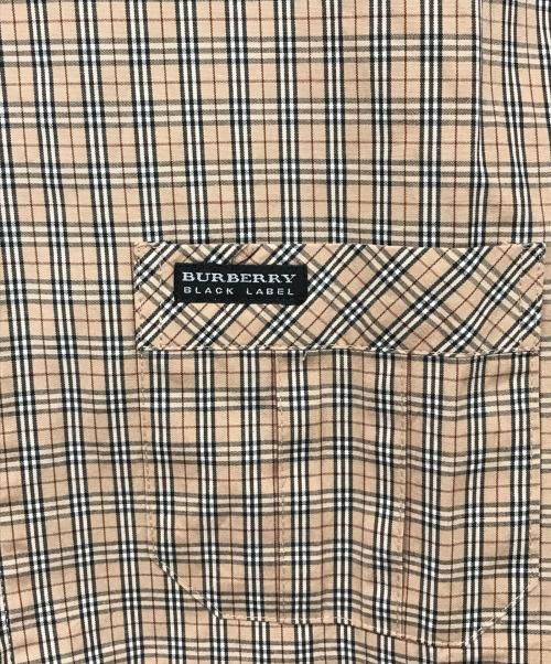 BURBERRY BLACK LABEL（バーバリーブラックレーベル）BURBERRY BLACK LABEL (バーバリーブラックレーベル) ジップアップシャツ ベージュ サイズ:2の古着・服飾アイテム