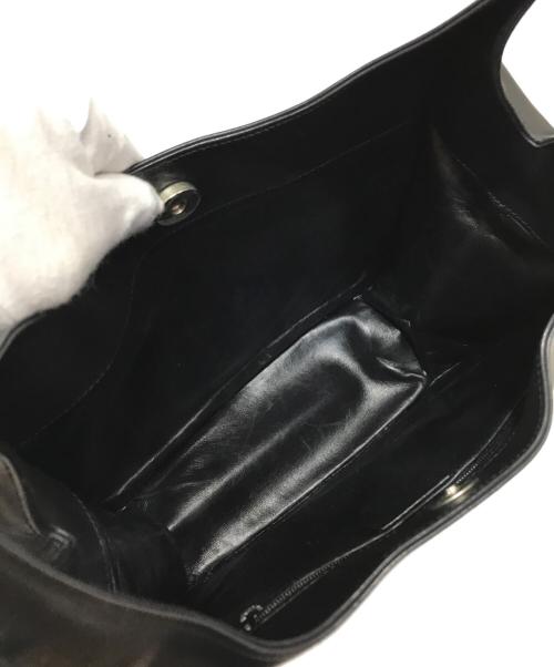 GUCCI（グッチ）GUCCI (グッチ) ワンショルダーバッグ ブラックの古着・服飾アイテム