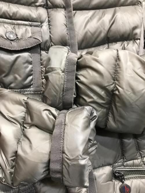 MONCLER（モンクレール）MONCLER (モンクレール) HERMINE GIUBBOTTOダウンコート グレー サイズ:00の古着・服飾アイテム