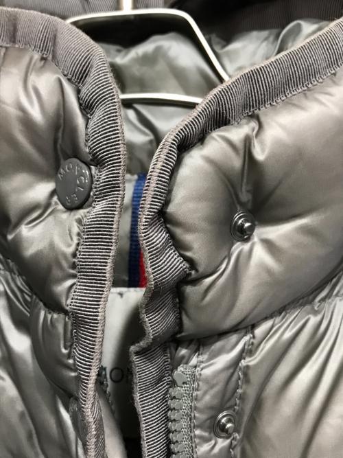 MONCLER（モンクレール）MONCLER (モンクレール) HERMINE GIUBBOTTOダウンコート グレー サイズ:00の古着・服飾アイテム