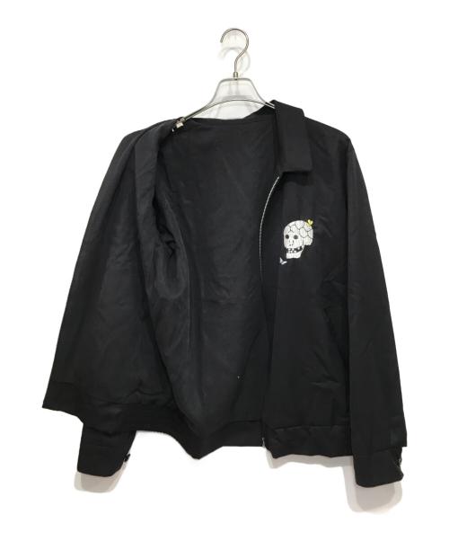 JohnUNDERCOVER（ジョンアンダーカバー）JohnUNDERCOVER (ジョンアンダーカバー) STUDIOUS別注 スカル刺繍ベトジャン ブラック サイズ:3の古着・服飾アイテム