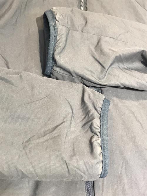 MOUNTAIN HARD WEAR（マウンテンハードウェア）MOUNTAIN HARD WEAR (マウンテンハードウェア) コアストラータフーデッドジャケット ネイビー サイズ:Lの古着・服飾アイテム