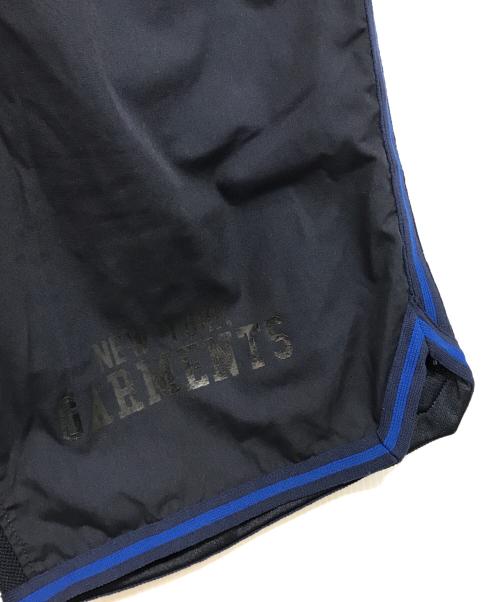 Engineered Garments（エンジニアドガーメンツ）Engineered Garments (エンジニアド ガーメンツ) BEAMS PLUS (ビームスプラス) 別注バスケットショーツ ネイビー サイズ:Lの古着・服飾アイテム