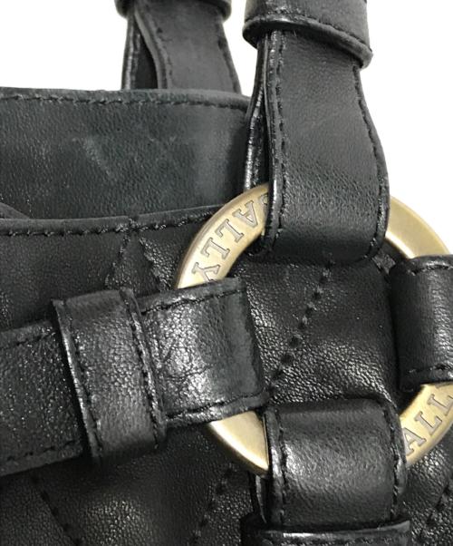 BALLY（バリー）BALLY (バリー) レザーフリンジトートバッグ ブラックの古着・服飾アイテム