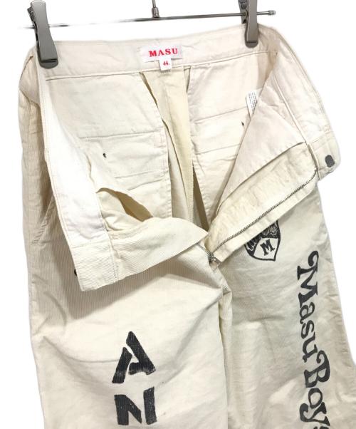 masu（エムエーエスユー）masu (エムエーエスユー) VERDY (ヴェルディ) M.B.C. MEMORIAL PANTS ベージュ サイズ:44の古着・服飾アイテム