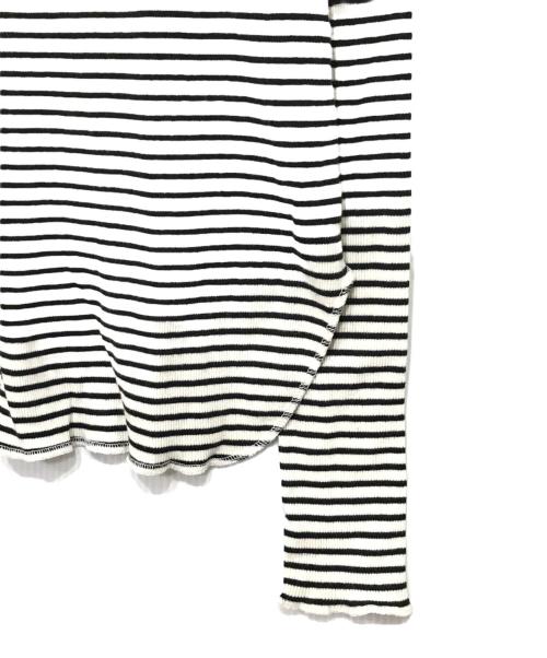 L'appartement（アパルトモン）L'Appartement (アパルトモン) BORDER RIB LONGSLEEVE T-SHIRT ホワイト×ブラック サイズ:記載なしの古着・服飾アイテム