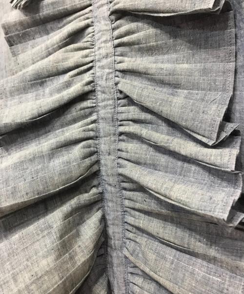 45R（フォーティファイブ・アール）45R (フォーティファイブ・アール) 藍ダンガリーインドカディのプリーツフリルMキャミ インディゴ サイズ:00の古着・服飾アイテム