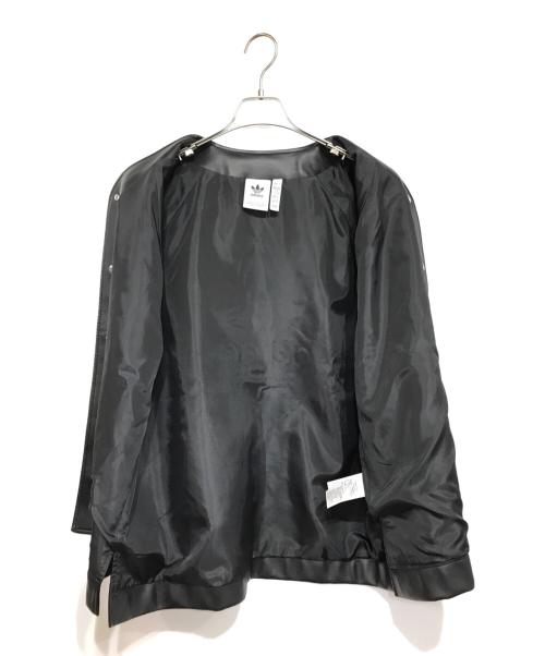 adidas（アディダス）adidas (アディダス) フェイクレザー アディカラー スリーストライプス ベースボールシャツ ブラック サイズ:Lの古着・服飾アイテム