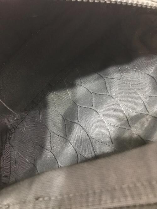 KENZO（ケンゾー）KENZO (ケンゾー) ボディバッグ ブラックの古着・服飾アイテム