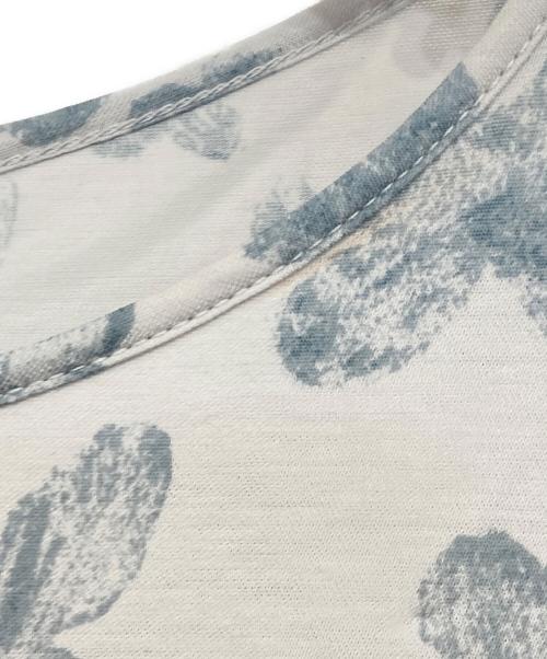 mina perhonen（ミナ ペルホネン）mina perhonen (ミナ ペルホネン) memoriaプリントTシャツ ブルー サイズ:38の古着・服飾アイテム