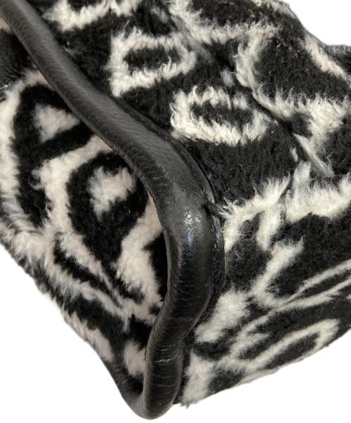 MARC JACOBS（マークジェイコブズ）MARC JACOBS (マークジェイコブス) トートバッグ ホワイト×ブラックの古着・服飾アイテム