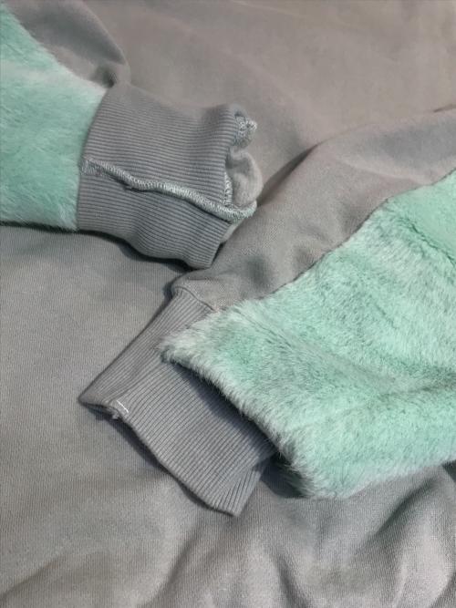 FACETASM（ファセッタズム）FACETASM (ファセッタズム) FAUX FUR SWEAT  切替スウェット ブルー サイズ:3の古着・服飾アイテム