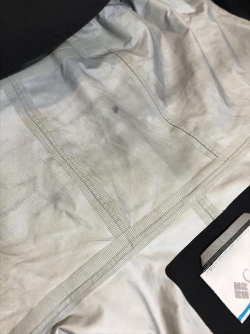 Columbia（コロンビア）Columbia (コロンビア) マウンテンズ アー コーリング2ジャケット ブラック サイズ:Mの古着・服飾アイテム