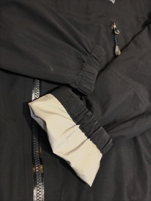 Columbia（コロンビア）Columbia (コロンビア) マウンテンズ アー コーリング2ジャケット ブラック サイズ:Mの古着・服飾アイテム