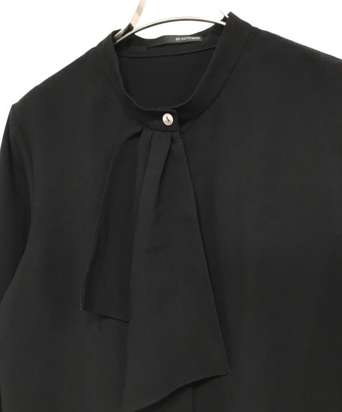 22 OCTOBRE（22オクトーブル）22 OCTOBRE (22オクトーブル) サテンボウタイブラウス ブラック サイズ:38の古着・服飾アイテム