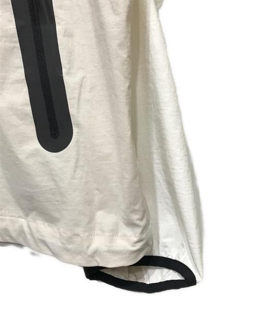NIKE（ナイキ）NIKE (ナイキ) Tech Windrunner ホワイト サイズ:XLの古着・服飾アイテム