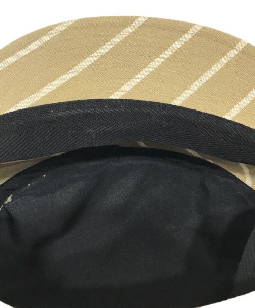 Vivienne Westwood（ヴィヴィアンウエストウッド）Vivienne Westwood (ヴィヴィアンウエストウッド) オーブロゴキャスケット ベージュの古着・服飾アイテム