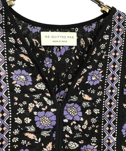 ne quittez pas（ヌキテパ）ne quittez pas (ヌキテパ) Adam et Rope (アダム エ ロペ) フラワープリントワンピース ブラック×パープル サイズ:記載なしの古着・服飾アイテム