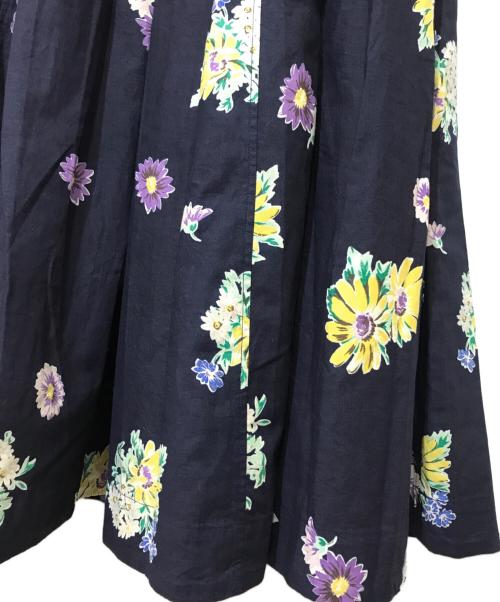 45R（フォーティファイブ・アール）45R (フォーティファイブ・アール) マーガレットプリントのスカート インディゴ サイズ:FREEの古着・服飾アイテム