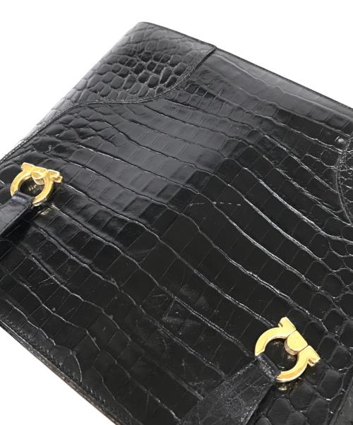 Salvatore Ferragamo（サルヴァトーレ フェラガモ）Salvatore Ferragamo (サルヴァトーレ フェラガモ) ガンチーニ型押しハンドバッグ ブラックの古着・服飾アイテム