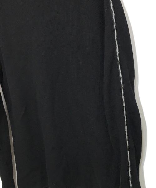 JOHN LAWRENCE SULLIVAN（ジョン ローレンス サリバン）JOHN LAWRENCE SULLIVAN (ジョン ローレンス サリバン) ZIPPED SLEEVE MOCK NECK SWEATER ブラック サイズ:Sの古着・服飾アイテム