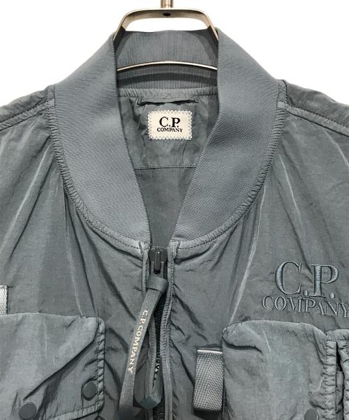 C.P COMPANY（シーピーカンパニー）C.P COMPANY (シーピーカンパニー) CHROME-R MULTI PK BOMBER JACKET ブルー サイズ:Lの古着・服飾アイテム