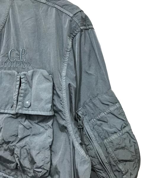 C.P COMPANY（シーピーカンパニー）C.P COMPANY (シーピーカンパニー) CHROME-R MULTI PK BOMBER JACKET ブルー サイズ:Lの古着・服飾アイテム