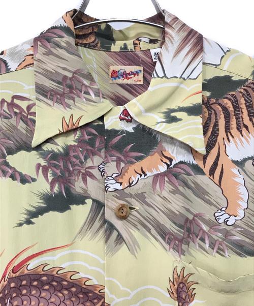 Sun Surf（サンサーフ）Sun Surf (サンサーフ) オープンカラーシャツ FIGHTING DRAGON&TIGER イエロー サイズ:Mの古着・服飾アイテム