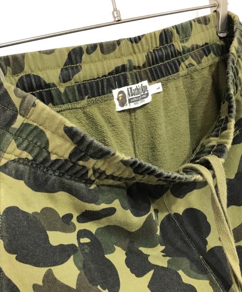 A BATHING APE（ア ベイシング エイプ）A BATHING APE (ア ベイシング エイプ) 1st camo yellow スウェットカーゴショーツ カーキ サイズ:Lの古着・服飾アイテム