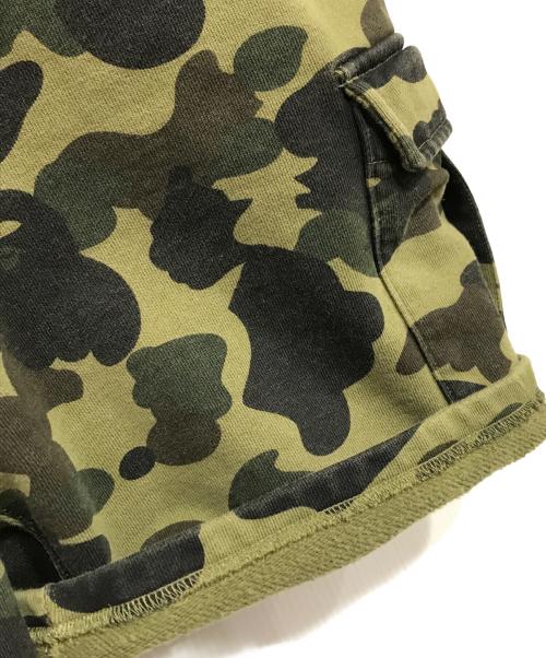 A BATHING APE（ア ベイシング エイプ）A BATHING APE (ア ベイシング エイプ) 1st camo yellow スウェットカーゴショーツ カーキ サイズ:Lの古着・服飾アイテム