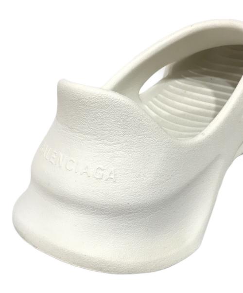 BALENCIAGA（バレンシアガ）BALENCIAGA (バレンシアガ) MOLD CLOSED  モールドクローズド ラバーサンダル ホワイト サイズ:EUR 41(JPA 27)の古着・服飾アイテム