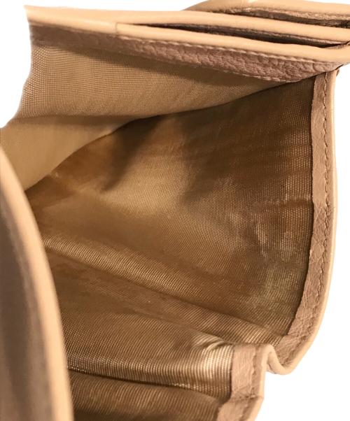 PRADA（プラダ）PRADA (プラダ) 2つ折り財布 ピンクベージュの古着・服飾アイテム