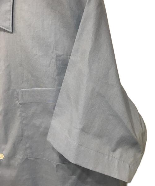 AURALEE（オーラリー）AURALEE (オーラリー) WASHED FINX TYPEWRITER OPEN COLLAR HALF SLEEVED SHIRT ブルー サイズ:3の古着・服飾アイテム