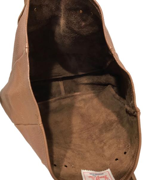 YOUNG & OLSEN The DRYGOODS STORE（ヤングアンドオルセン ザ ドライグッズストア）YOUNG & OLSEN The DRYGOODS STORE (ヤングアンドオルセン ザ ドライグッズストア) エンボスレザートート ブラウンの古着・服飾アイテム