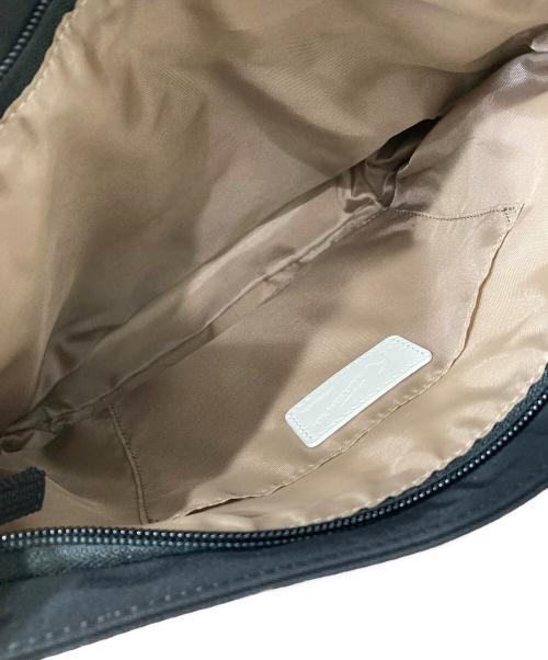 KITAMURA（キタムラ）KITAMURA (キタムラ) ナイロンショルダーバッグ ブラックの古着・服飾アイテム